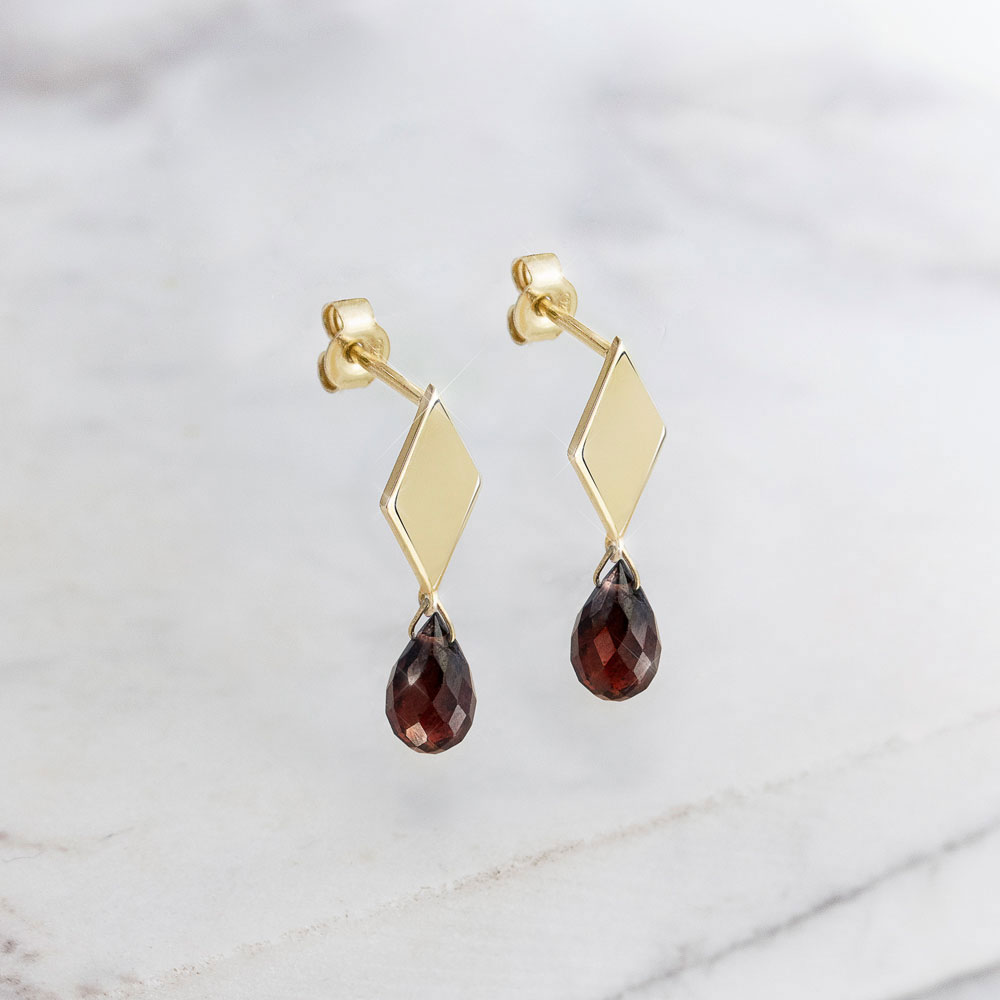 Rhombus Yellow Gold Studs with a Tiny Dangling Garnet